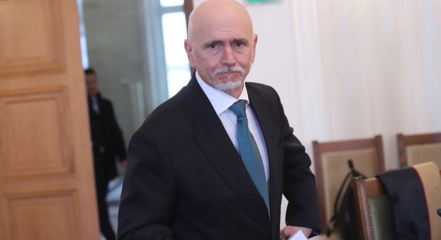 Николай Събев се извини: Подведох ви, че хората имат нужда от промяна