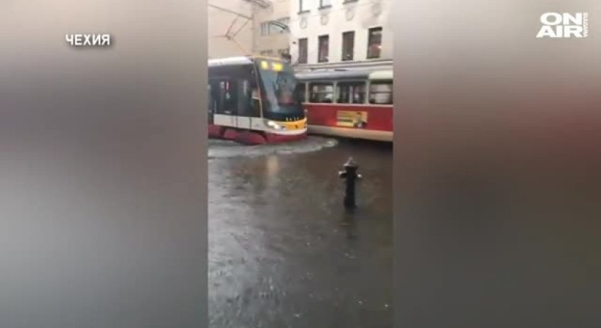 Лед и гръмотевици в небето над Европа