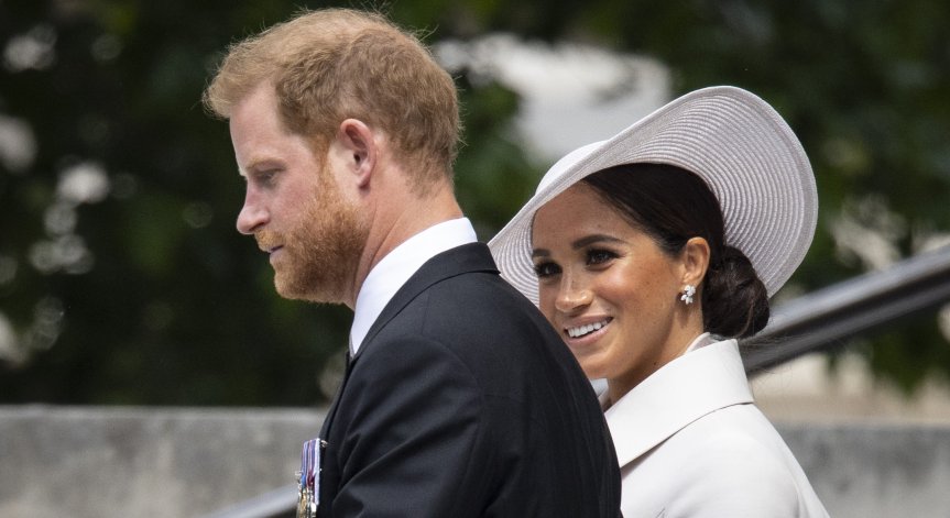 Експерти: Хари и Меган превръщат коронацията в сапунена опера, инфантилни са