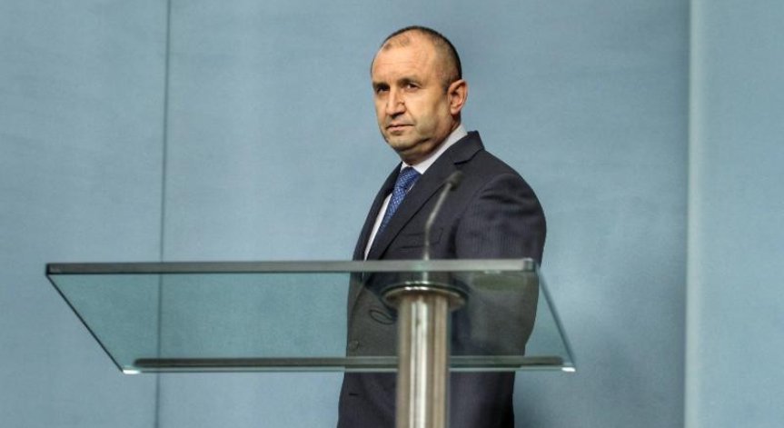 Радев отмени участието си в Баку, даде положителен тест за Ковид-19