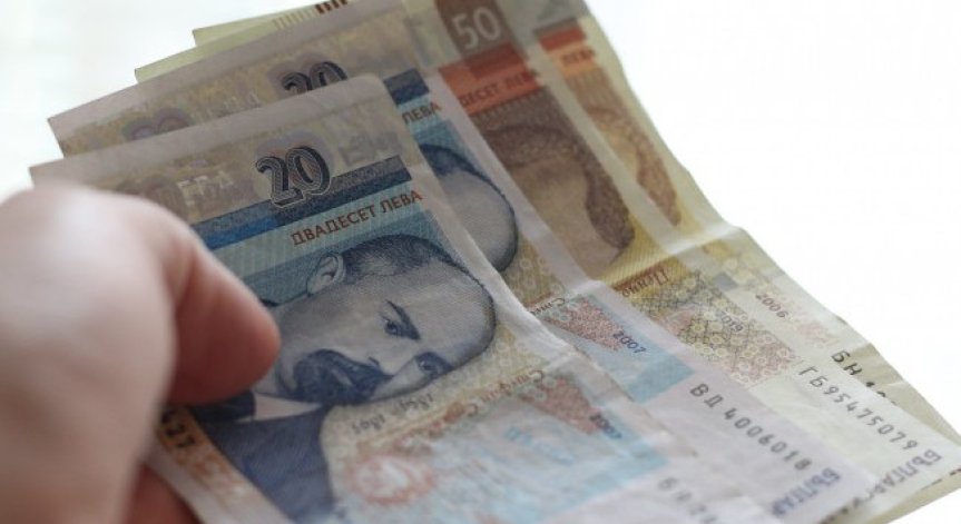 Работниците ще получават 24 лв. на ден при неплатен принудителен отпуск?