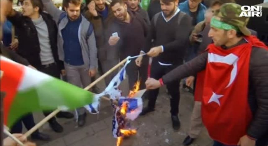 Хиляди на протест в Истанбул в знак на солидарност с Палестина