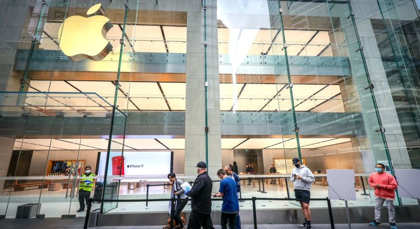 Apple планира да създаде автономен автомобил до 2024 г.