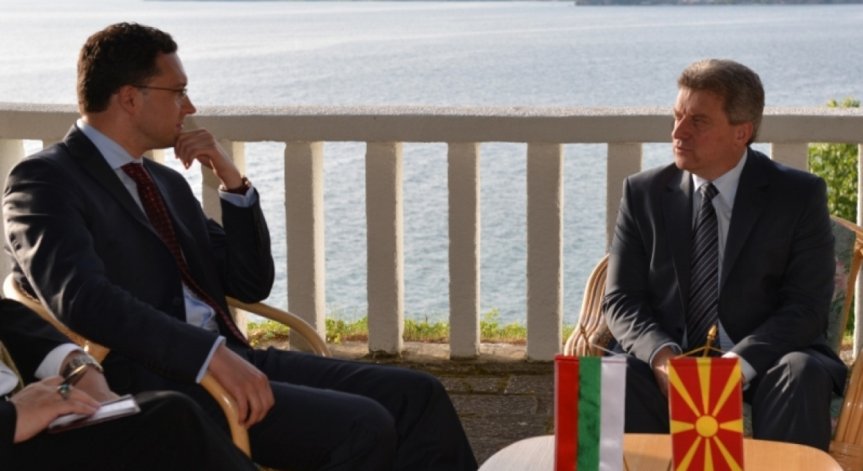 Министър Даниел Митов се срещнал с президента на Македония Георге Иванов