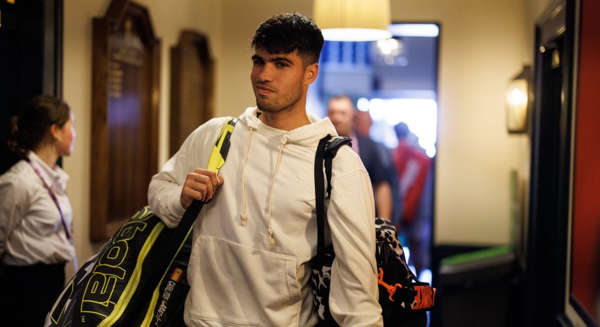 Алкарас изненадващо отпадна от турнира в Лондон