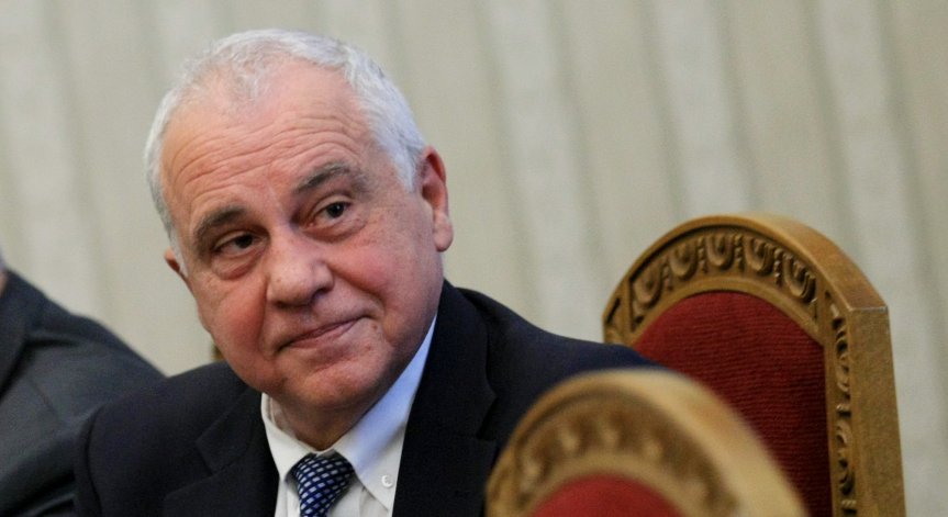 Посланикът ни в Русия се прибра с хуманитарен полет, редовните са отменени