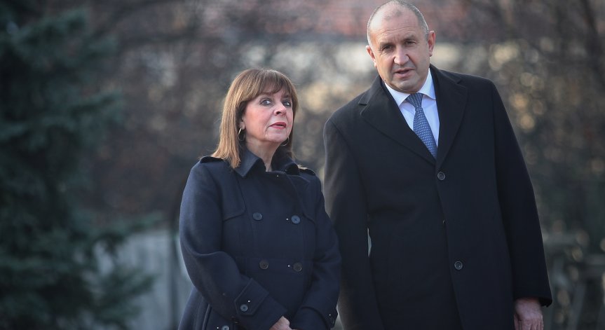 Радев в Гърция: Нужен е колективен натиск, за да спре войната в Украйна