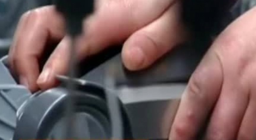 Забавяне в активността на британския производствен сектор