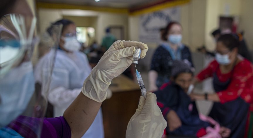 Д-р Фаучи: Ваксината на Johnson & Johnson е клинично ефективна срещу Делта варианта