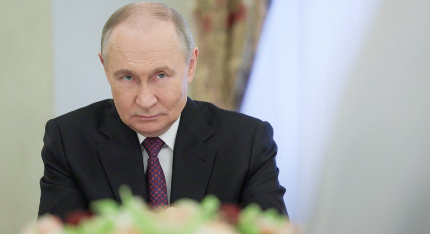 Руският лидер се срещна със специалния пратеник на президента на САЩ Стив Уиткоф в Кремъл.