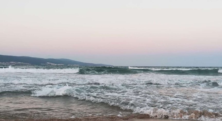 Максималните температури ще бъдат между 25° и 30°.