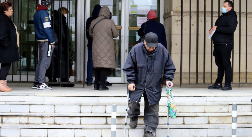 Пенсионерите ще могат да избират вида на пенсията си година по-рано