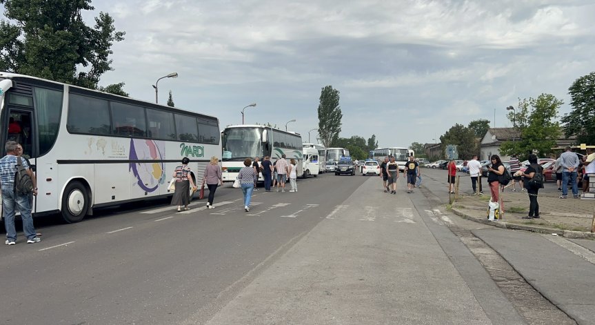 Три пътни артерии в община Гълъбово остават блокирани