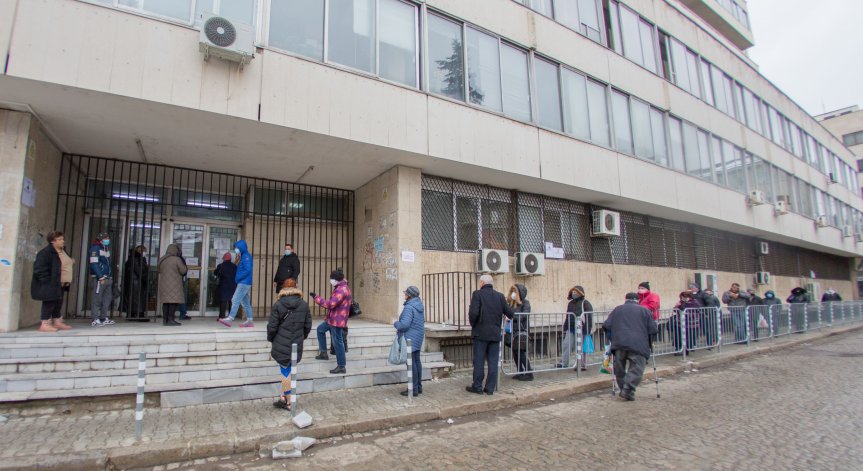 Коронакризата удари по джоба на всеки втори българин