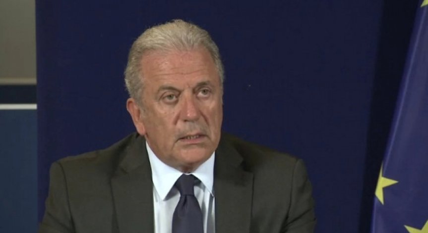 Спешно се създава Бюро за връщане на нелегални имигранти към FRONTEX