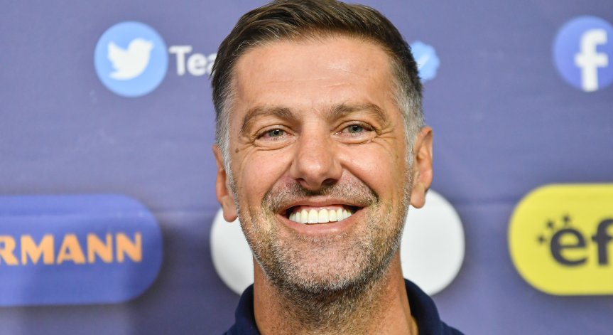 Кръстаич: Не съм важен аз, а играчите. По-добри от тях няма