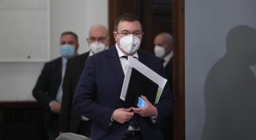 Проф. Ангелов: Кризата от надигащата се Ковид-19 вълна се задълбочава