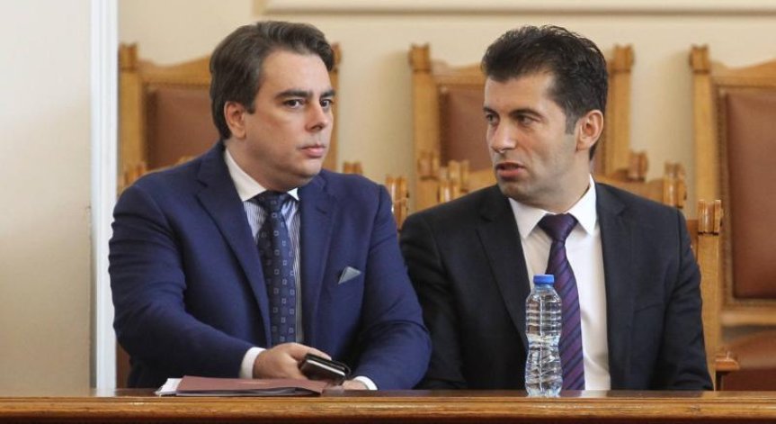 Петков и Василев: Не сме месии! Не казваме, че от водата ще направим вино