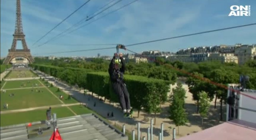 Париж предлага спускане по въже от Айфеловата кула 