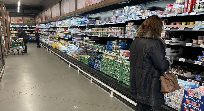 Министерството на икономиката: КЗК спира плана за по-ниски цени на храните