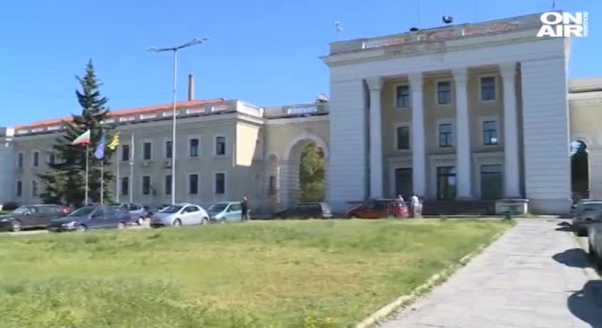 Работници от 