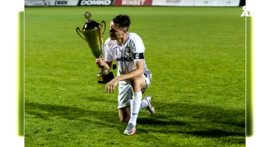 Янис Карабельов подписа с унгарския 