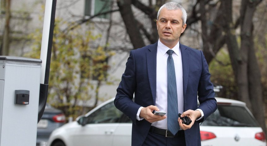 Костадинов се закани: Няма да допуснем въвеждане на еврото в България