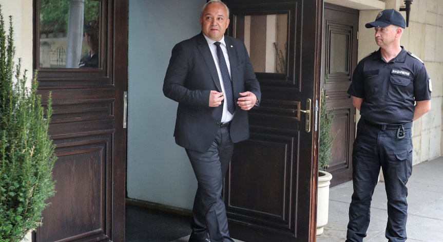 МВР обмисля повече полиция около училища и детски градини