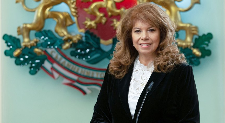 Йотова: Кампанията е вяла, партиите да се определят за оръжие за Украйна