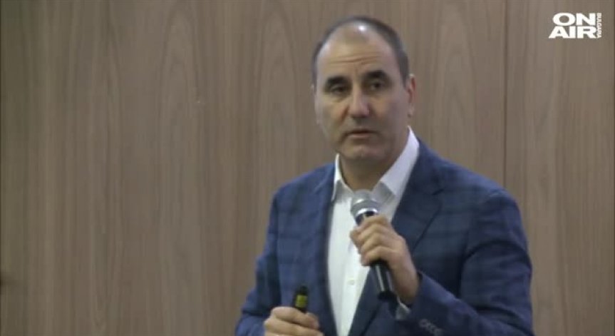 Късната номинация на Цецка Цачева е била грешка, призна Цветан Цветанов