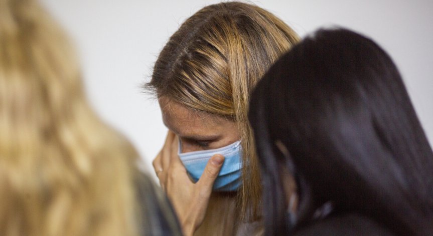 Проучване: Коронавирусът остава в мозъка завинаги