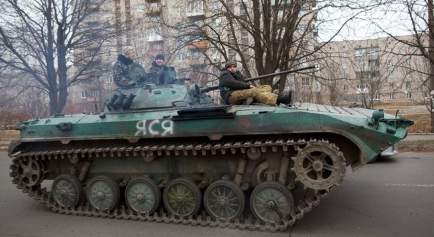 ОССЕ: Извеждането на тежкото въоръжение от зоната на конфликта в Украйна не е завършено