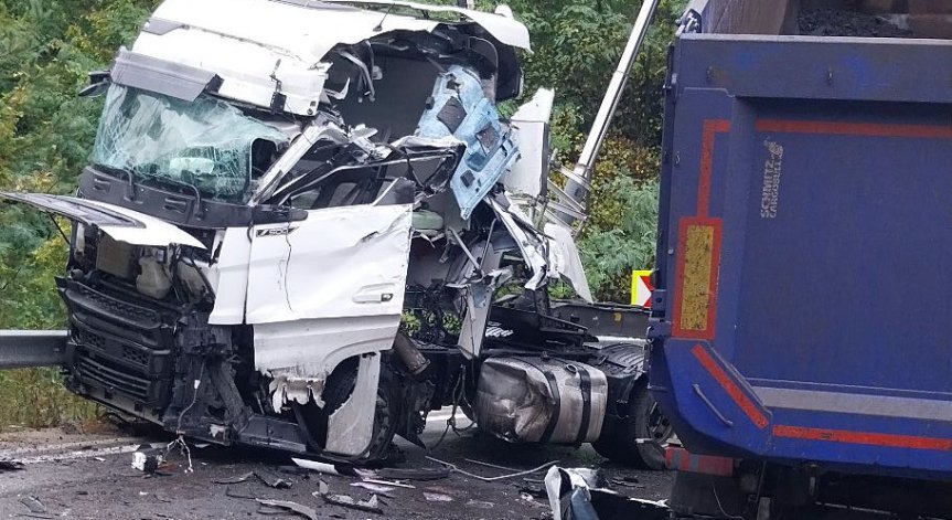 Катастрофа с ТИР затвори временно Прохода на Републиката