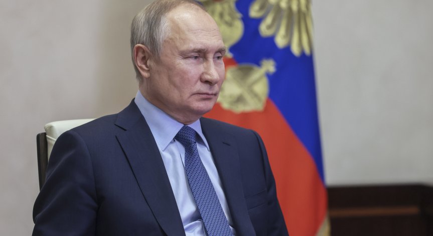 Путин: Русия е под натиска на безкрайни санкции от враждебни страни