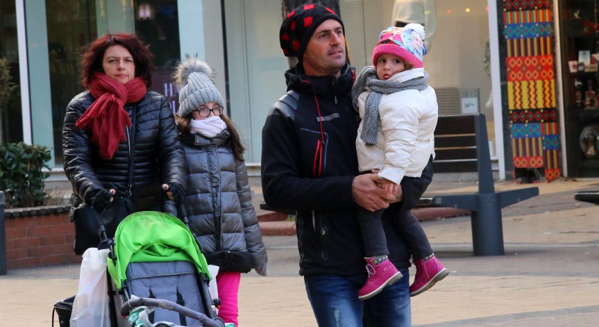 Правителството с важни промени за правото на бащинство за дете до 8 години