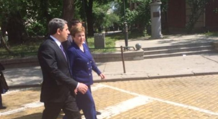 Плевнелиев: Не армиите и интересите направиха Европа днес силна, а правилата