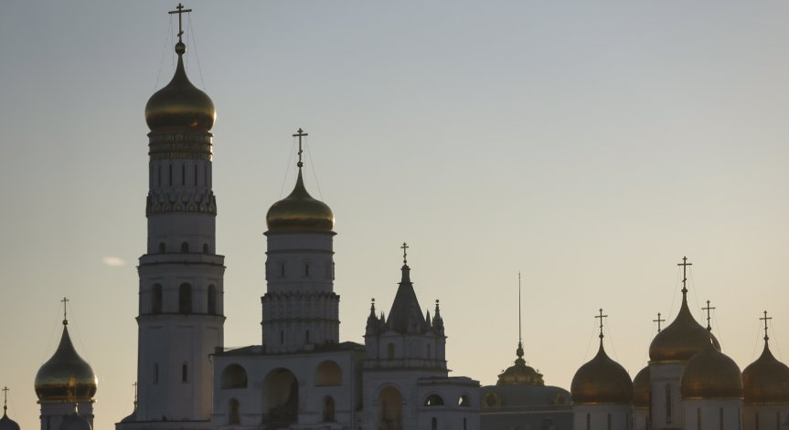 Най-малко 12 деца пострадаха при падането на покрив в училище в Русия