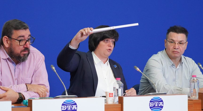 Диана Русинова: Светещите знаци пред 