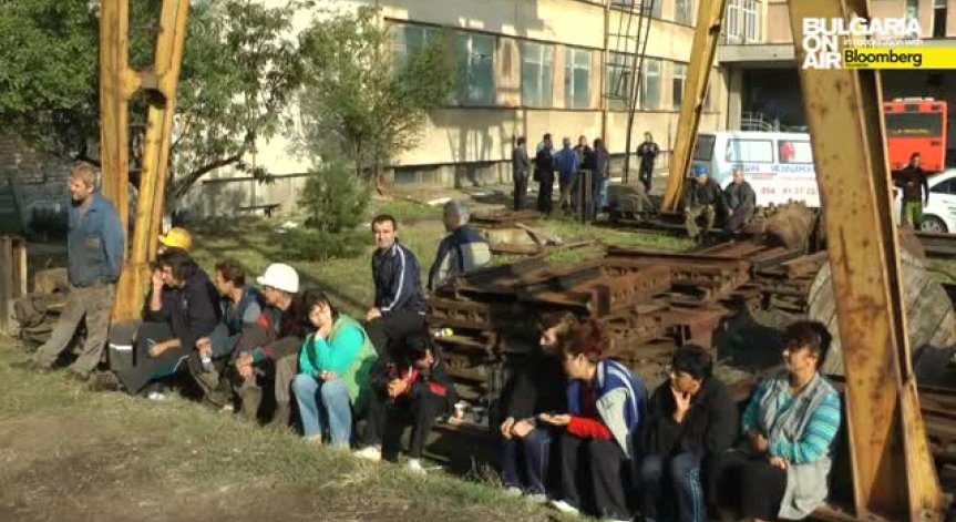 40 миньори от Черно море в Бургас останаха под земята