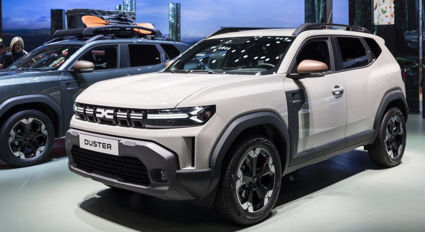 Dacia Duster води класацията за най-харесвани коли на Острова