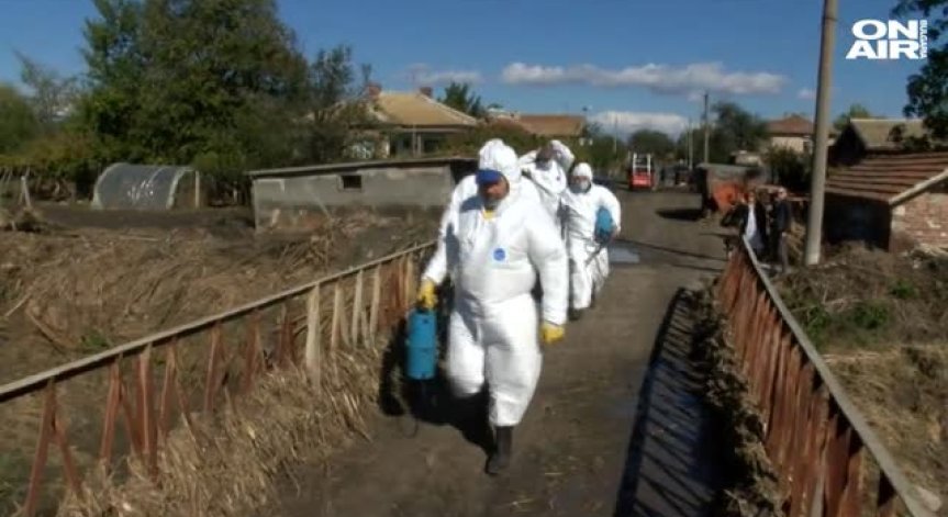 Масова дезинфекция стартира в наводнените райони на Бургас