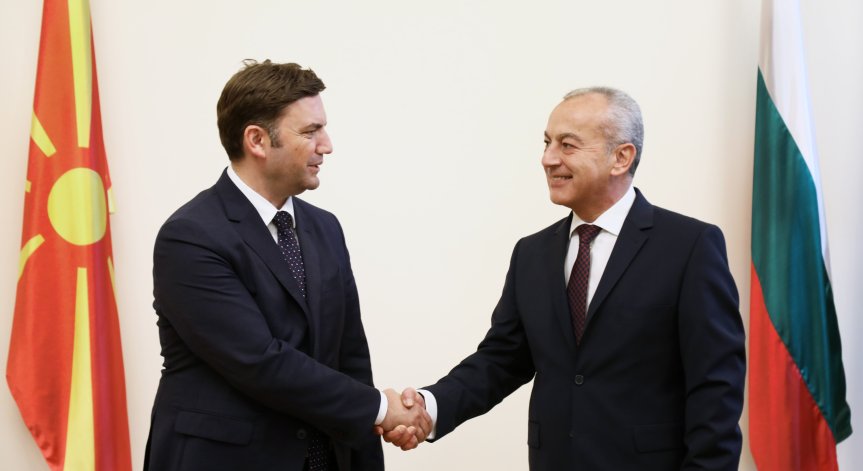 Донев към Османи: България и РСМ трябва да следват положителния дневен ред помежду си