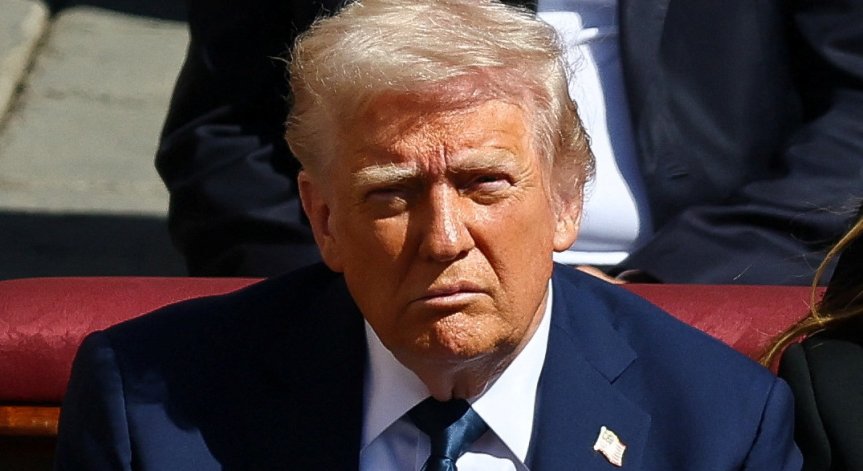 Москва твърди, че Украйна трябва да има нов президент, за да има мир.