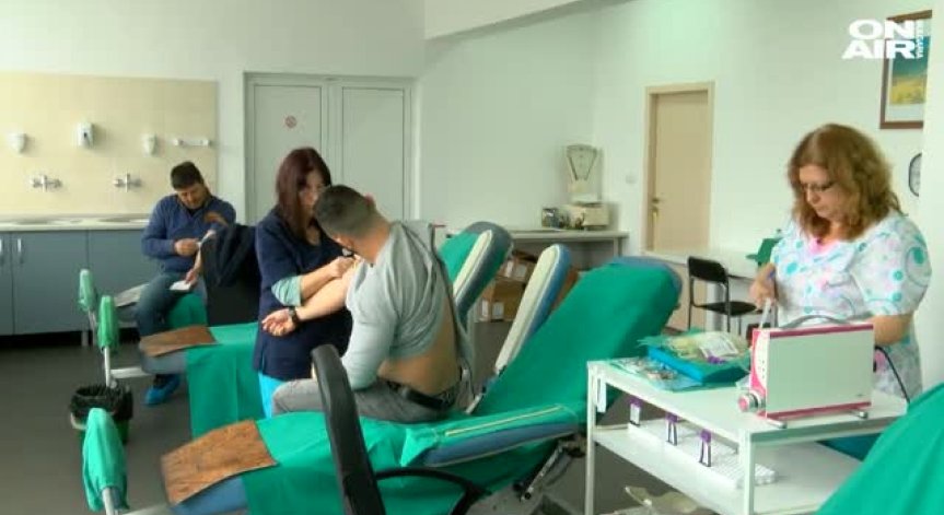 Кръвният център в Бургас – в символична стачка поради ниски заплати