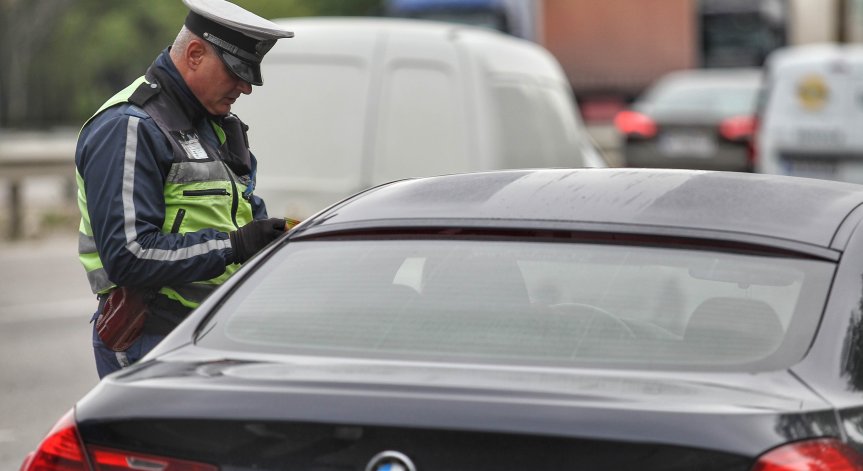 Извършен е контрол на 19741 водачи и пътници.