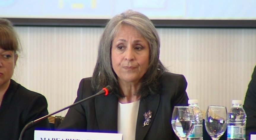 Маргарита Попова защити президента