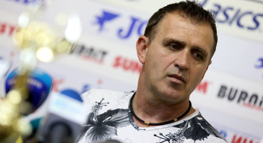 Сензационно: Акрапович зарязва 