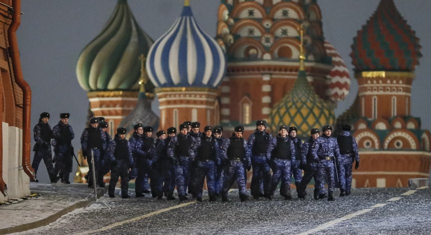 Отмъщение по руски: 6 куршума и прегазване на трупа на дезертьора Максим Кузминов