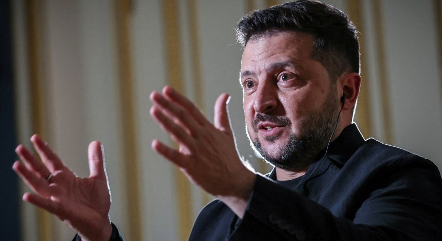 Зеленски: Русия избира терора и потапянето на цивилни кораби