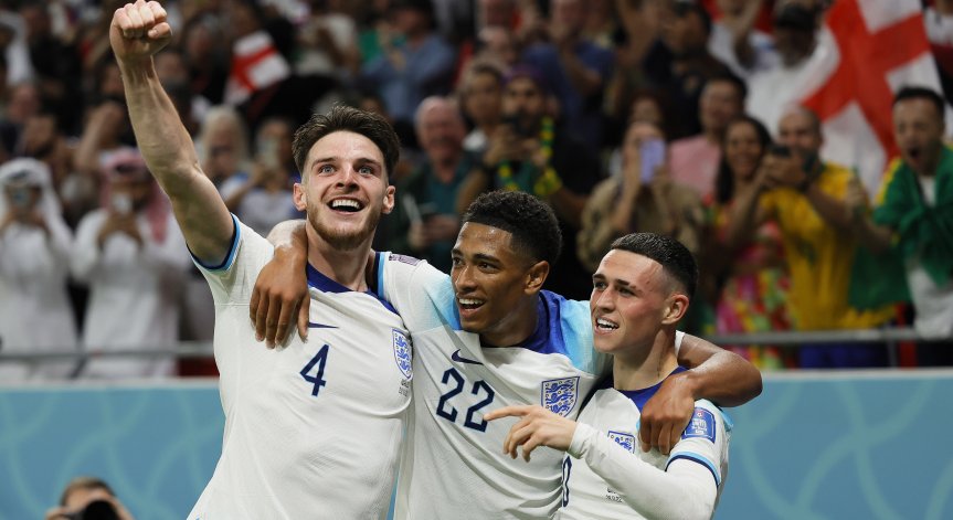 Англия разби Уелс с 3:0, САЩ излъгаха Иран в най-чакания двубой